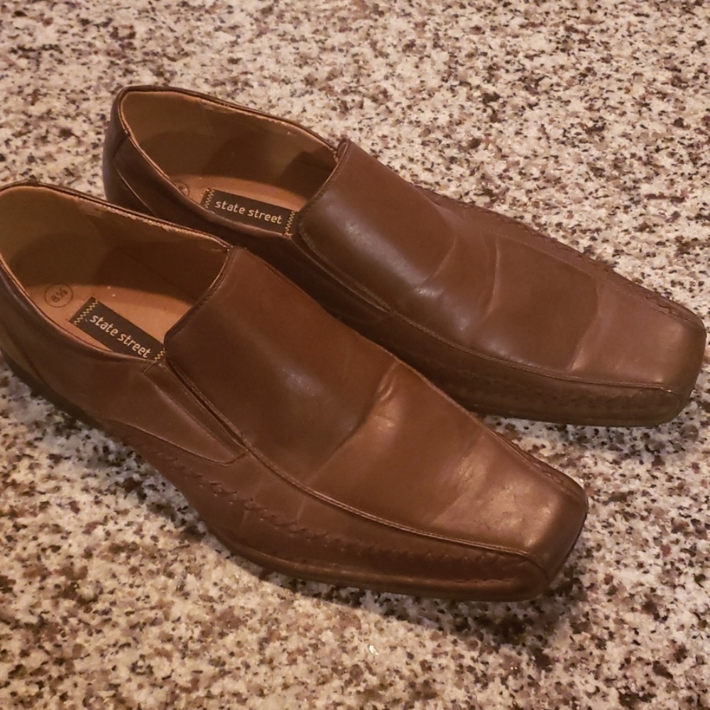 Mens shoes, size 8.5